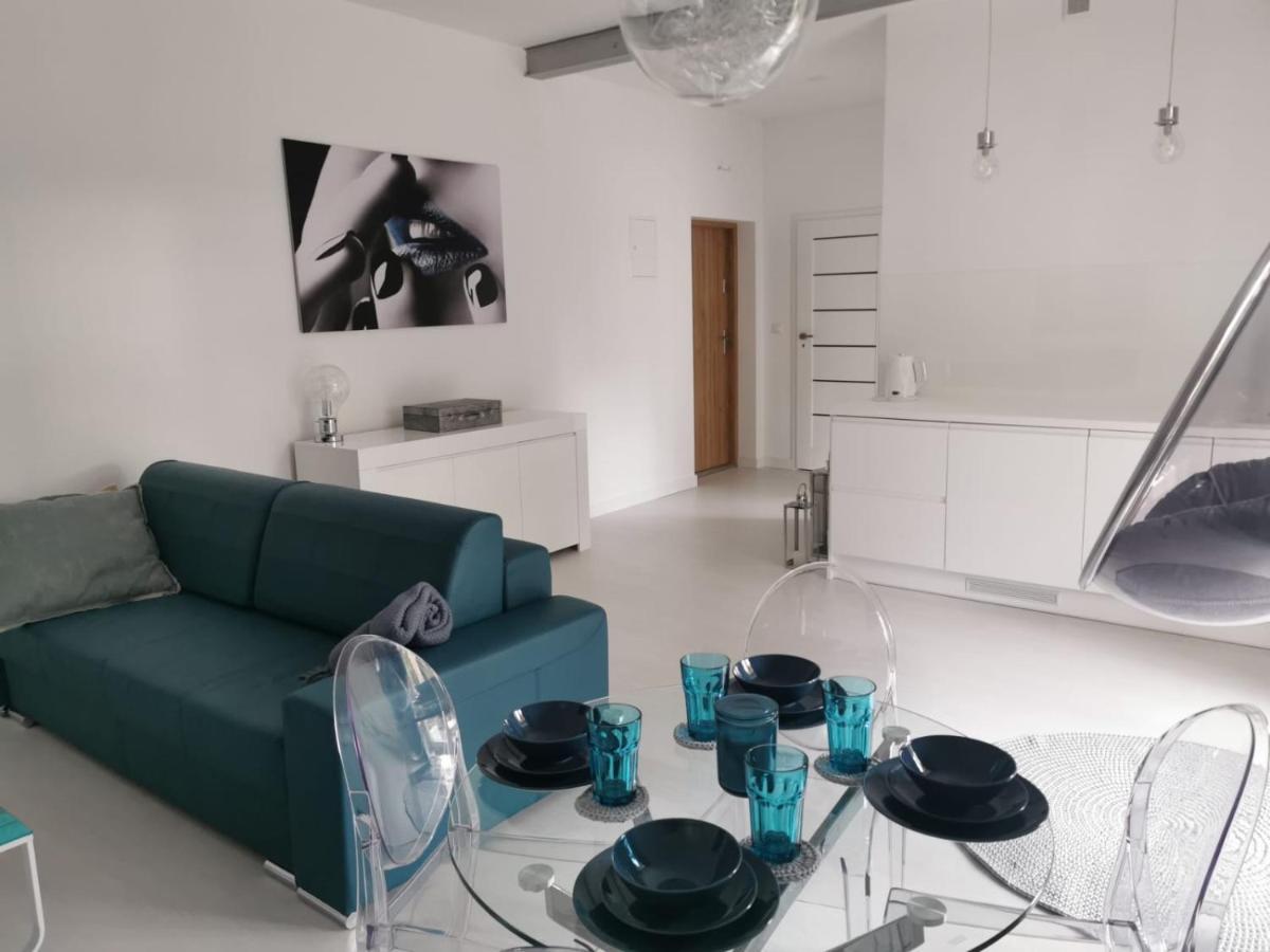 Przytulny Apartament Z Kominkiem Przy Jeziorze Borne Sulinowo Bagian luar foto