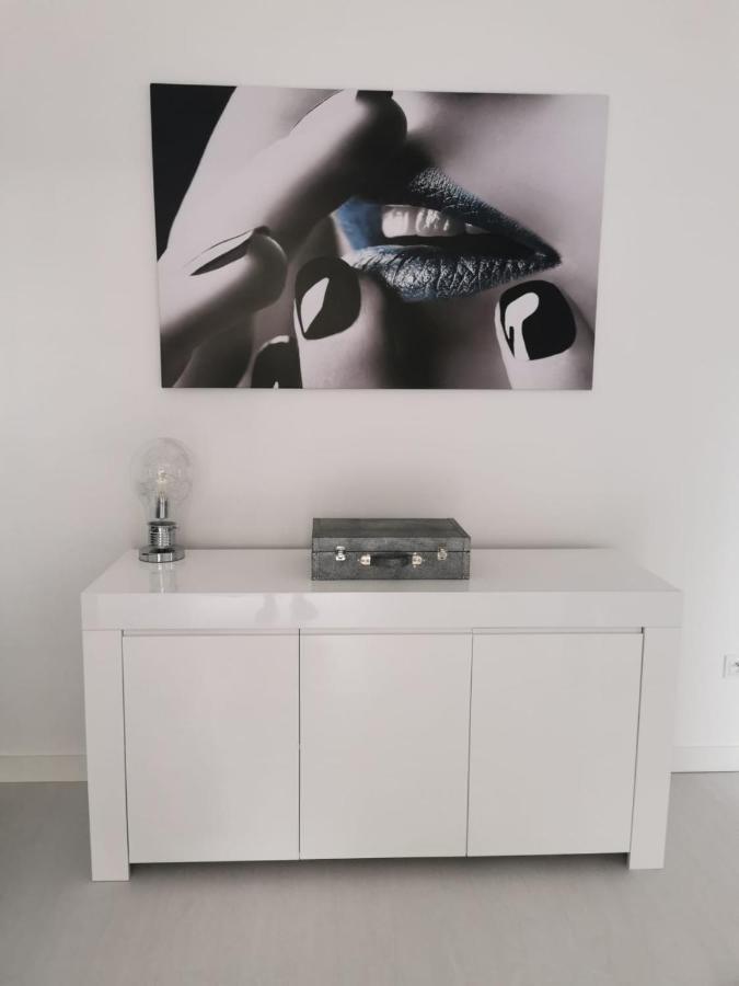 Przytulny Apartament Z Kominkiem Przy Jeziorze Borne Sulinowo Bagian luar foto
