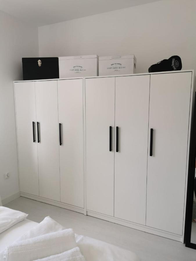 Przytulny Apartament Z Kominkiem Przy Jeziorze Borne Sulinowo Bagian luar foto