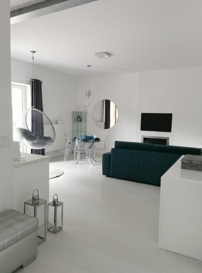 Przytulny Apartament Z Kominkiem Przy Jeziorze Borne Sulinowo Bagian luar foto