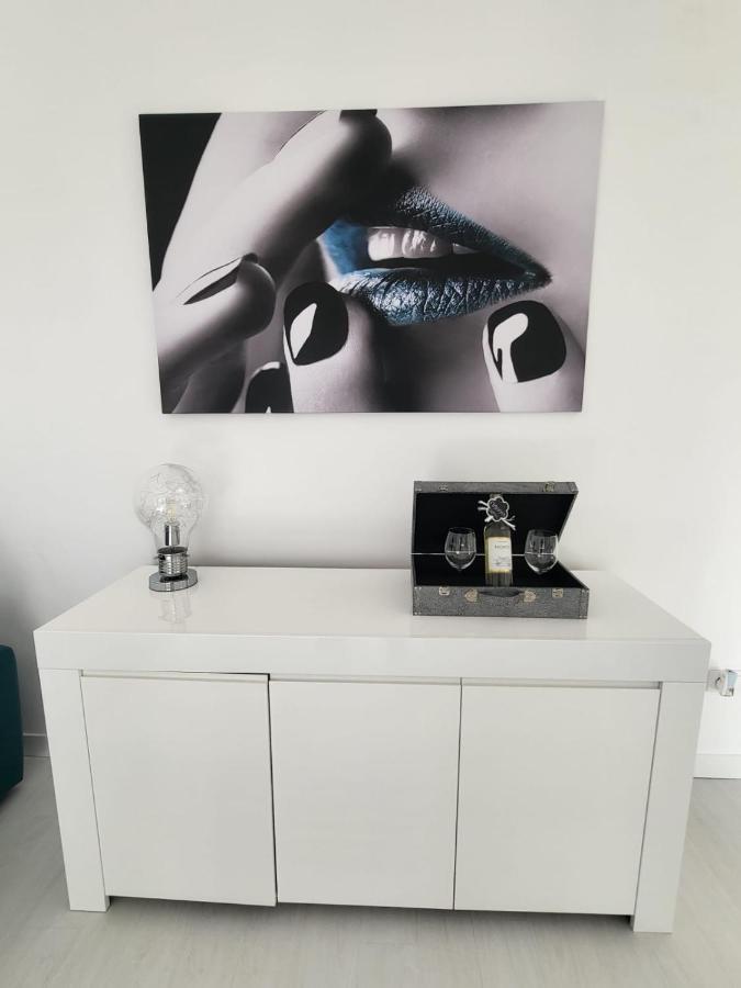 Przytulny Apartament Z Kominkiem Przy Jeziorze Borne Sulinowo Bagian luar foto